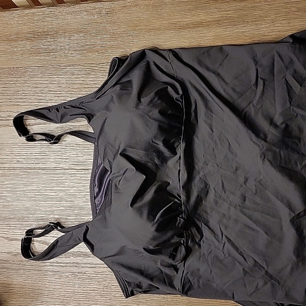 NWT, black, tankini, underwire, 22W, sewn-in cups, stretchy, comfy, well-made.